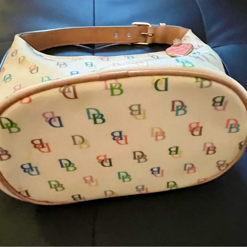 SOLD 🛑🛑 Y2K Dooney & Burke Ranibow Bucket Bag .. excellent used Condition - Picture 12 of 12